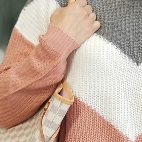 BECCA Casual Sweater Top - Picture 4 of 4